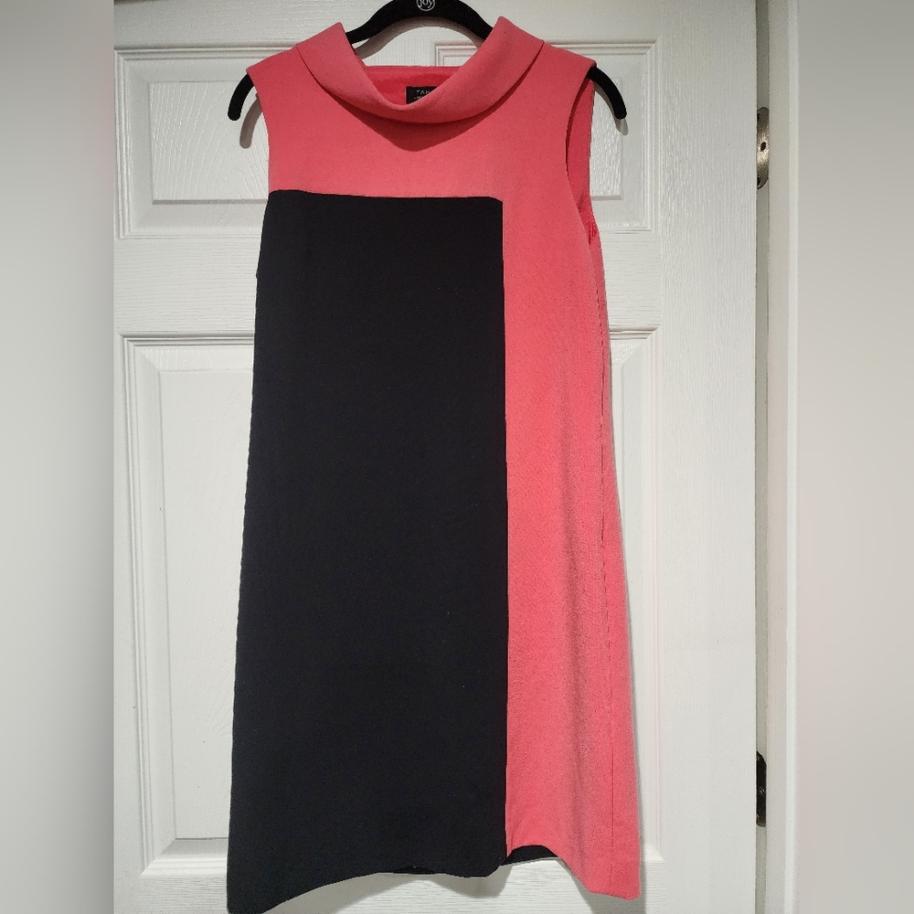 Tahari Peach and Black Dress Size 4p